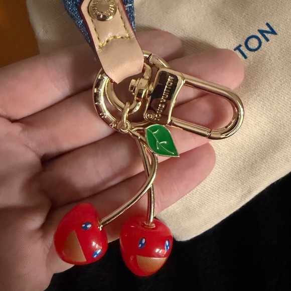 NEW Louis Vuitton Denim Cherry Cherise Takashi Key Chain LV Monogram NIB - Picture 4 of 6